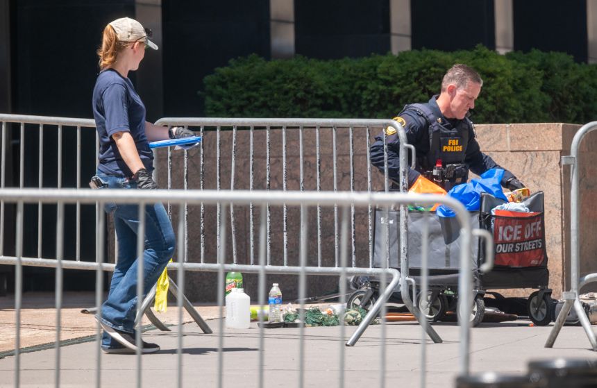 Army veteran charged with arson after allegedly throwing incendiary device at NYC federal building